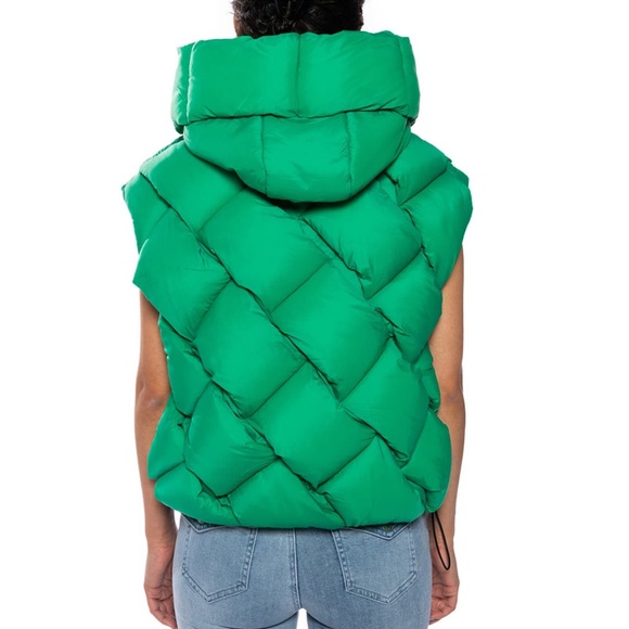 Azalea Wang Braided Puffer Vest, NEW - Picture 3 of 6